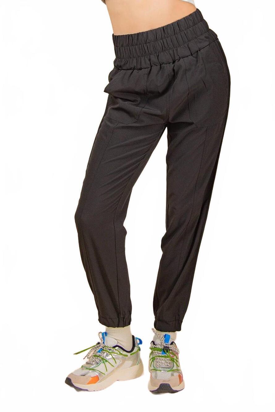NEW VERY J elasticized waist jogger pants in black